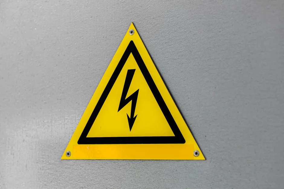 Yellow warning triangle sign